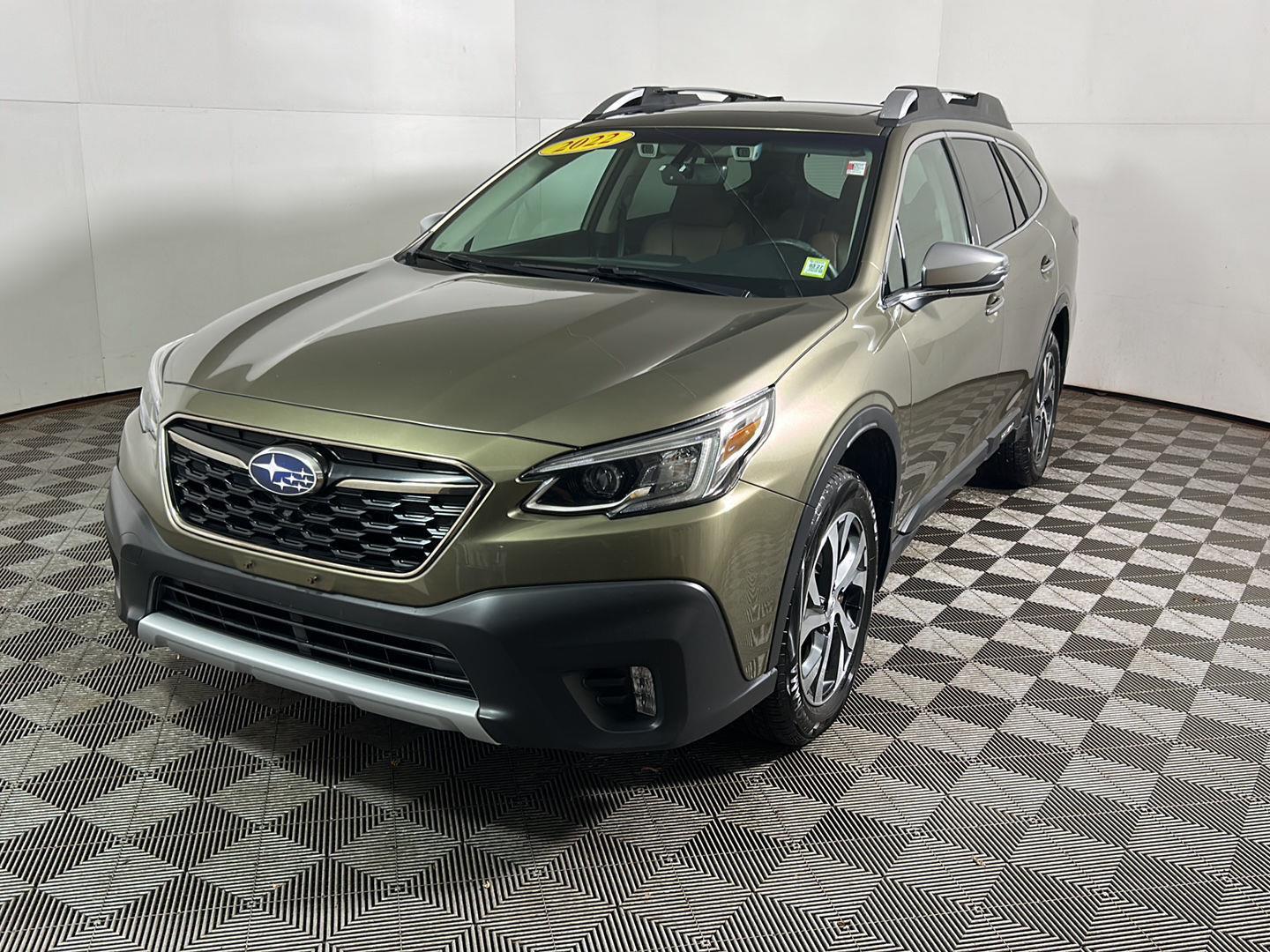 Used 2022 Autumn Green Metallic Subaru Touring image 11