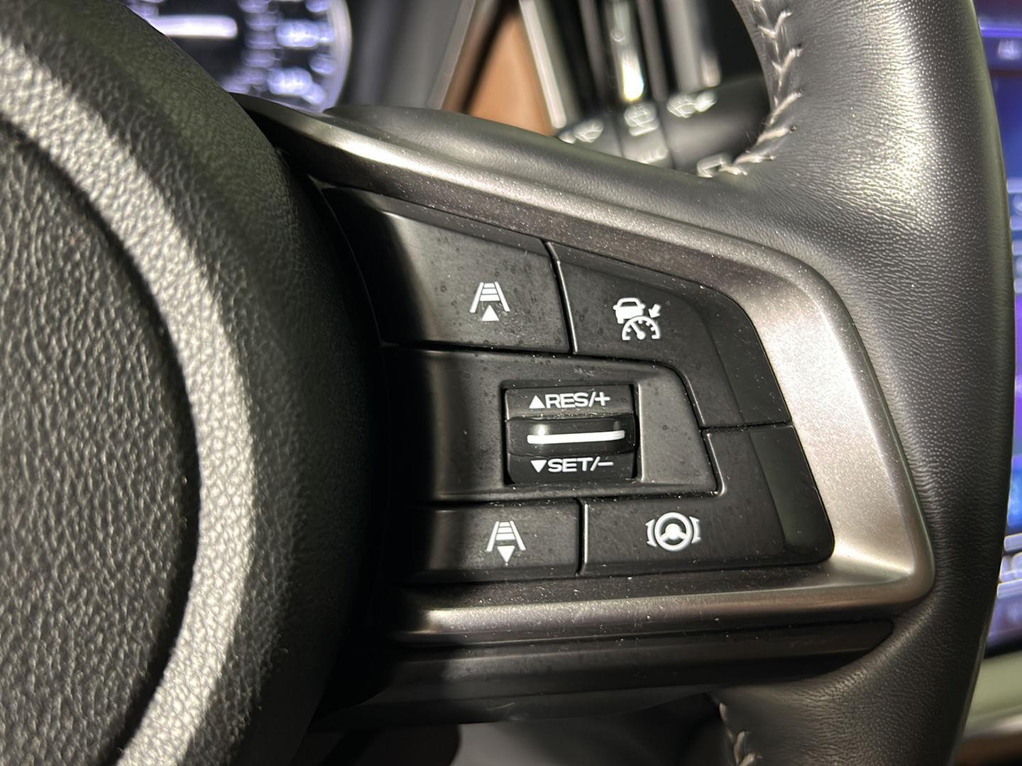Used 2022 Autumn Green Metallic Subaru Touring image 23