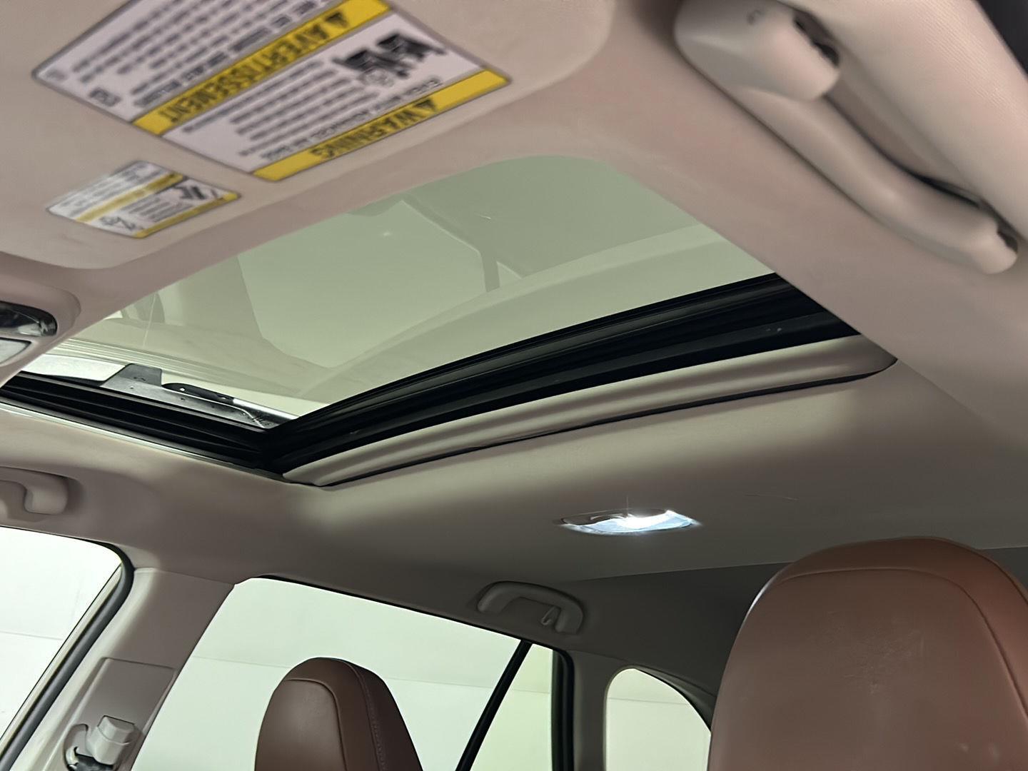 Used 2022 Autumn Green Metallic Subaru Touring image 28