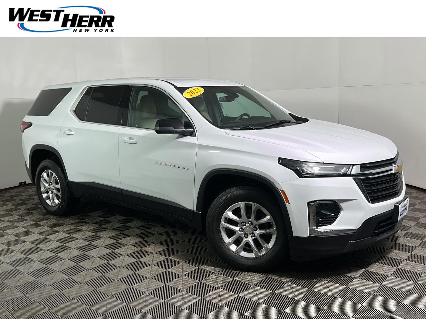 2023 Chevrolet Traverse LS