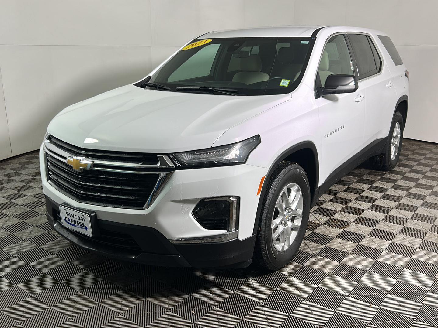 Used 2023 Summit White Chevrolet LS image 10