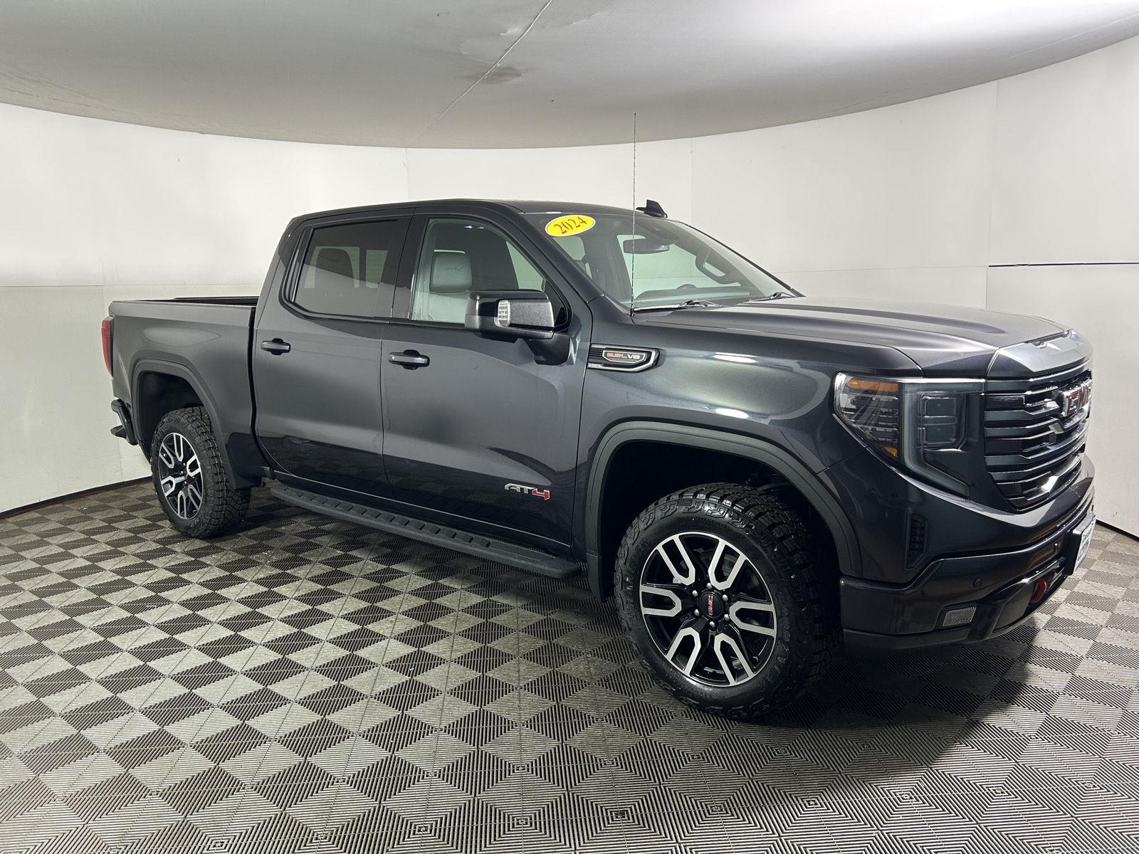 Used 2024 Titanium Rush Metallic GMC AT4 image 5