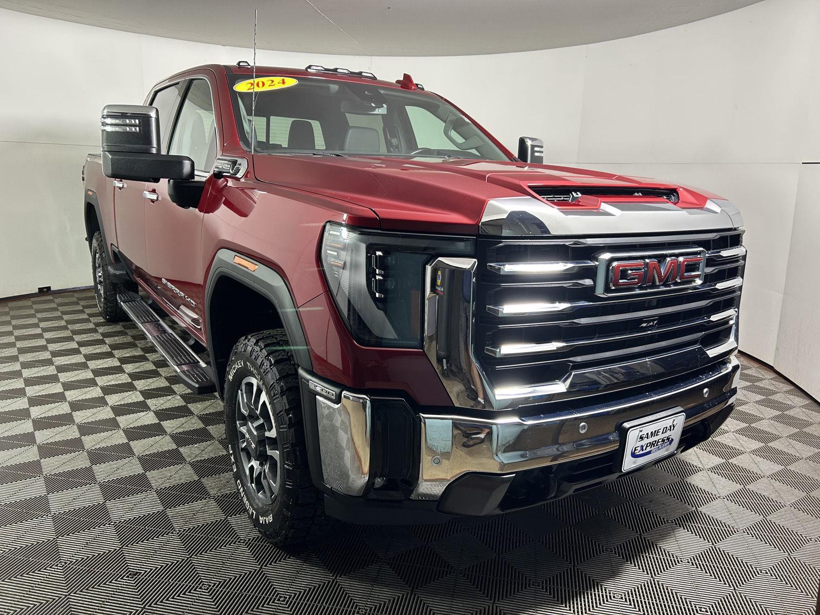 Used 2024 Volcanic Red Tintcoat GMC SLT image 4