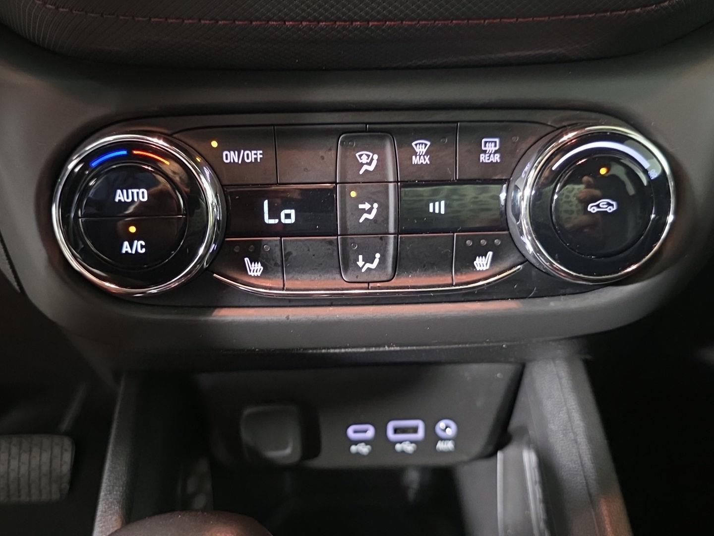 Used 2021 Mosaic Black Metallic Chevrolet RS image 18