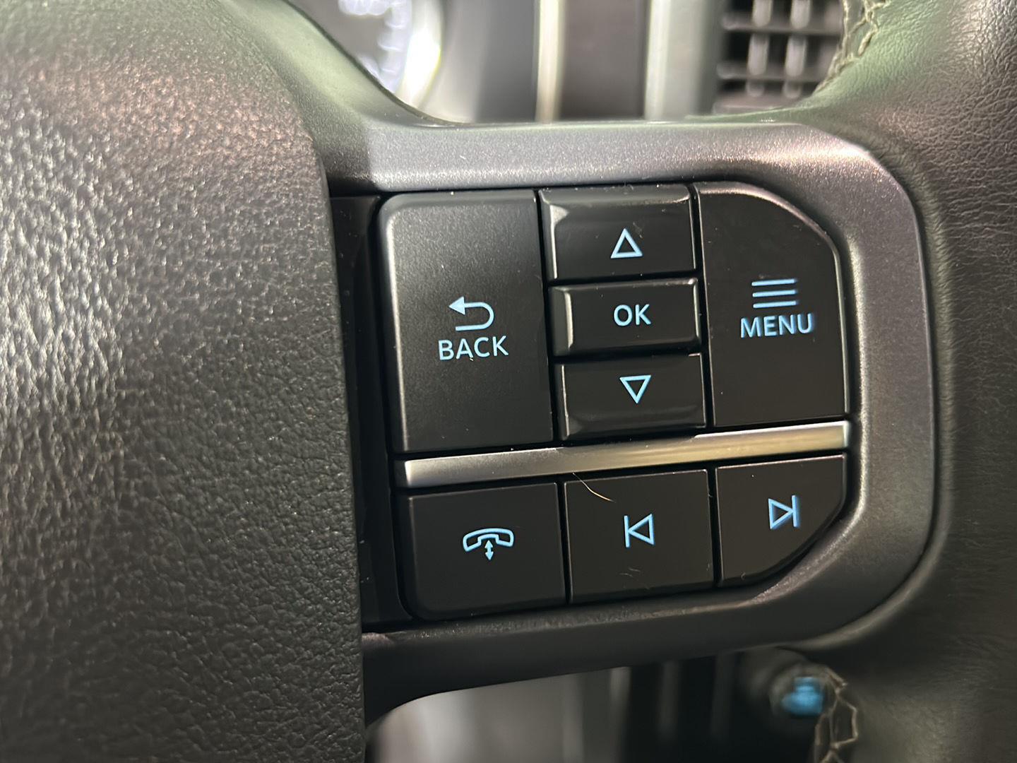 Used 2023 Avalanche Gray Ford XLT image 22
