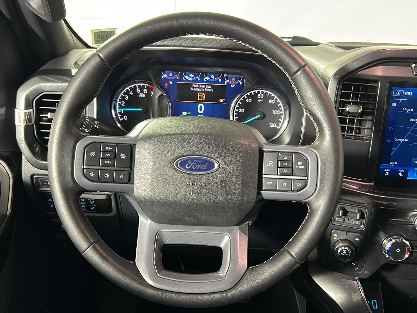 Used 2023 Avalanche Gray Ford XLT image 28