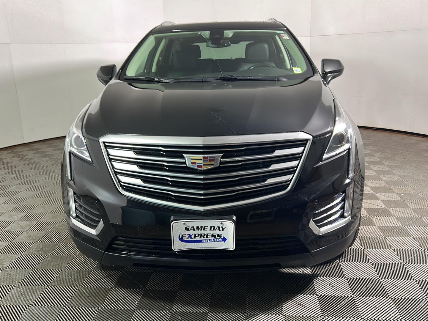 Used 2019 Black Metallic Cadillac Luxury image 13