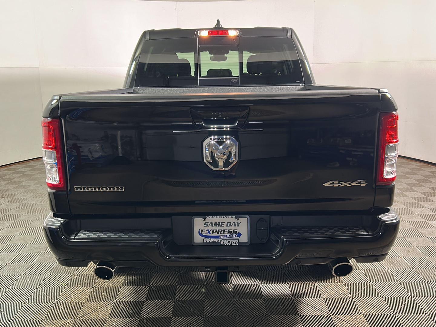 Used 2022 Diamond Black Crystal Pearlcoat Ram Big Horn image 7