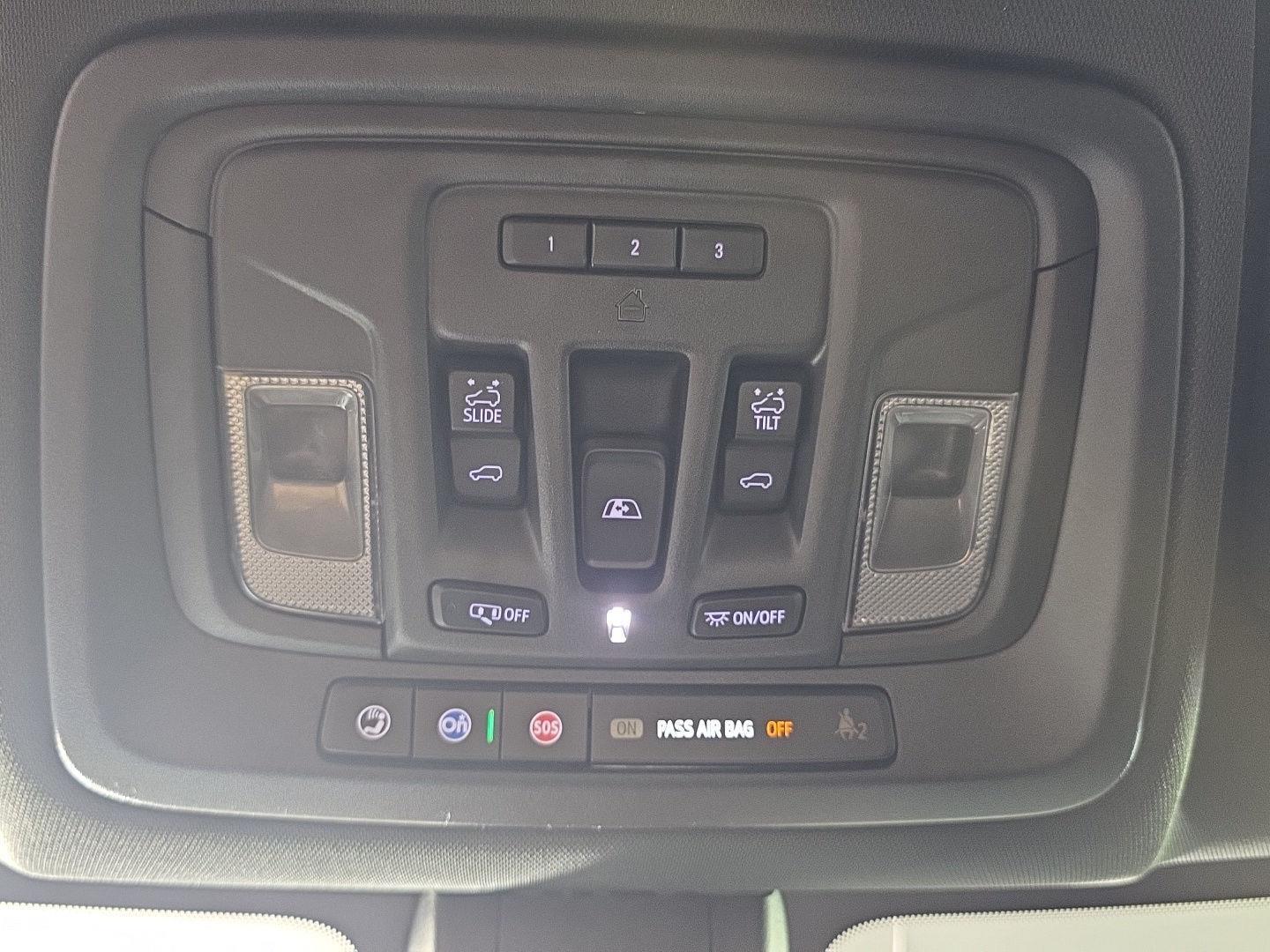 Used 2020 Iridescent Pearl Tricoat Chevrolet High Country image 20