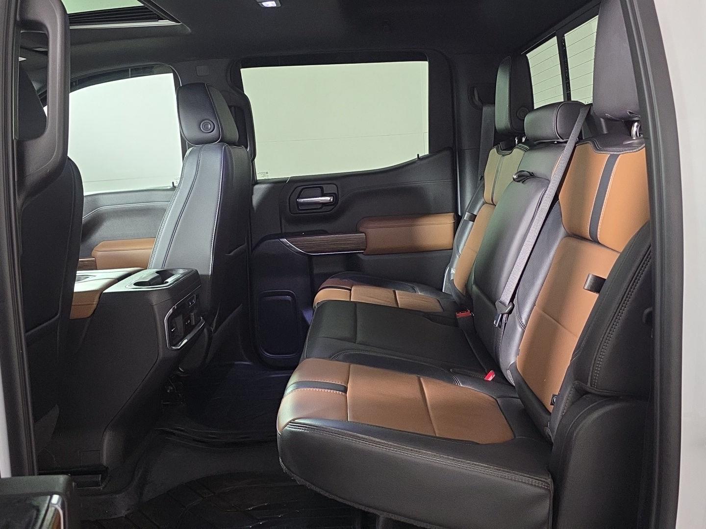 Used 2020 Iridescent Pearl Tricoat Chevrolet High Country image 26