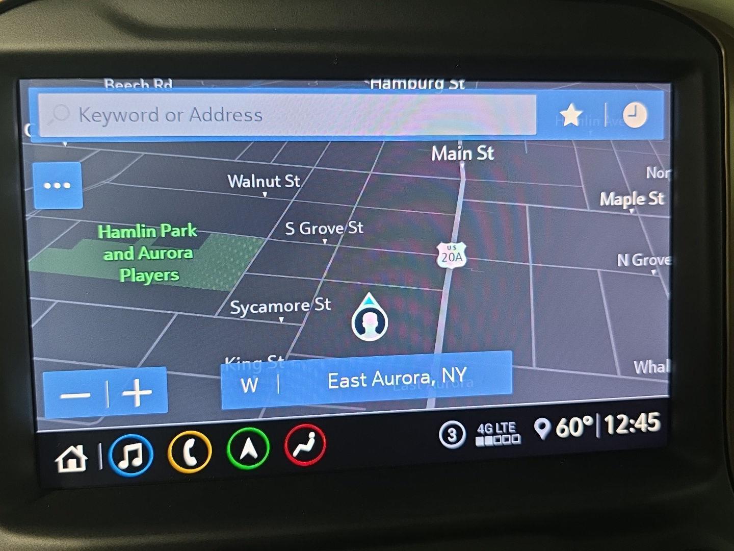 Used 2020 Iridescent Pearl Tricoat Chevrolet High Country image 28