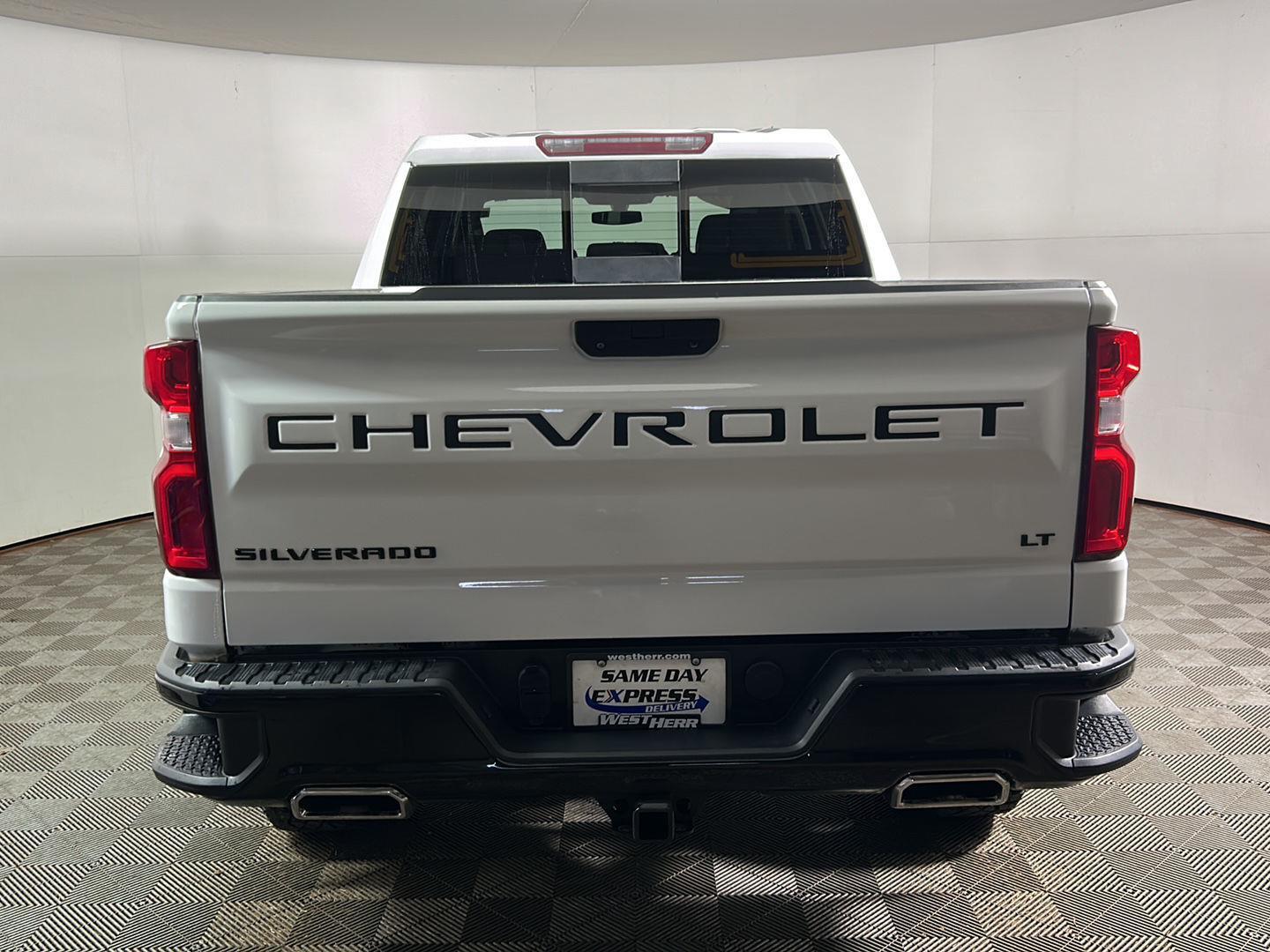 Used 2021 Summit White Chevrolet LT Trail Boss image 7