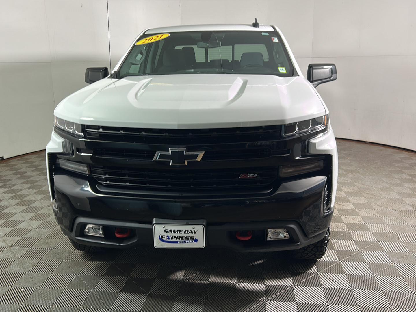 Used 2021 Summit White Chevrolet LT Trail Boss image 11