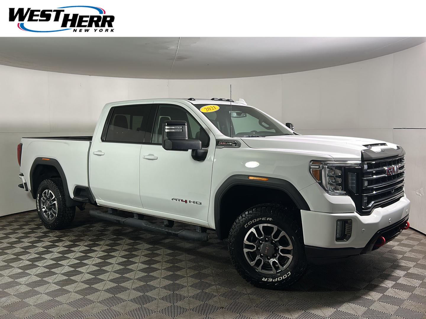 2021 GMC Sierra 2500HD AT4 Crew Cab 4WD