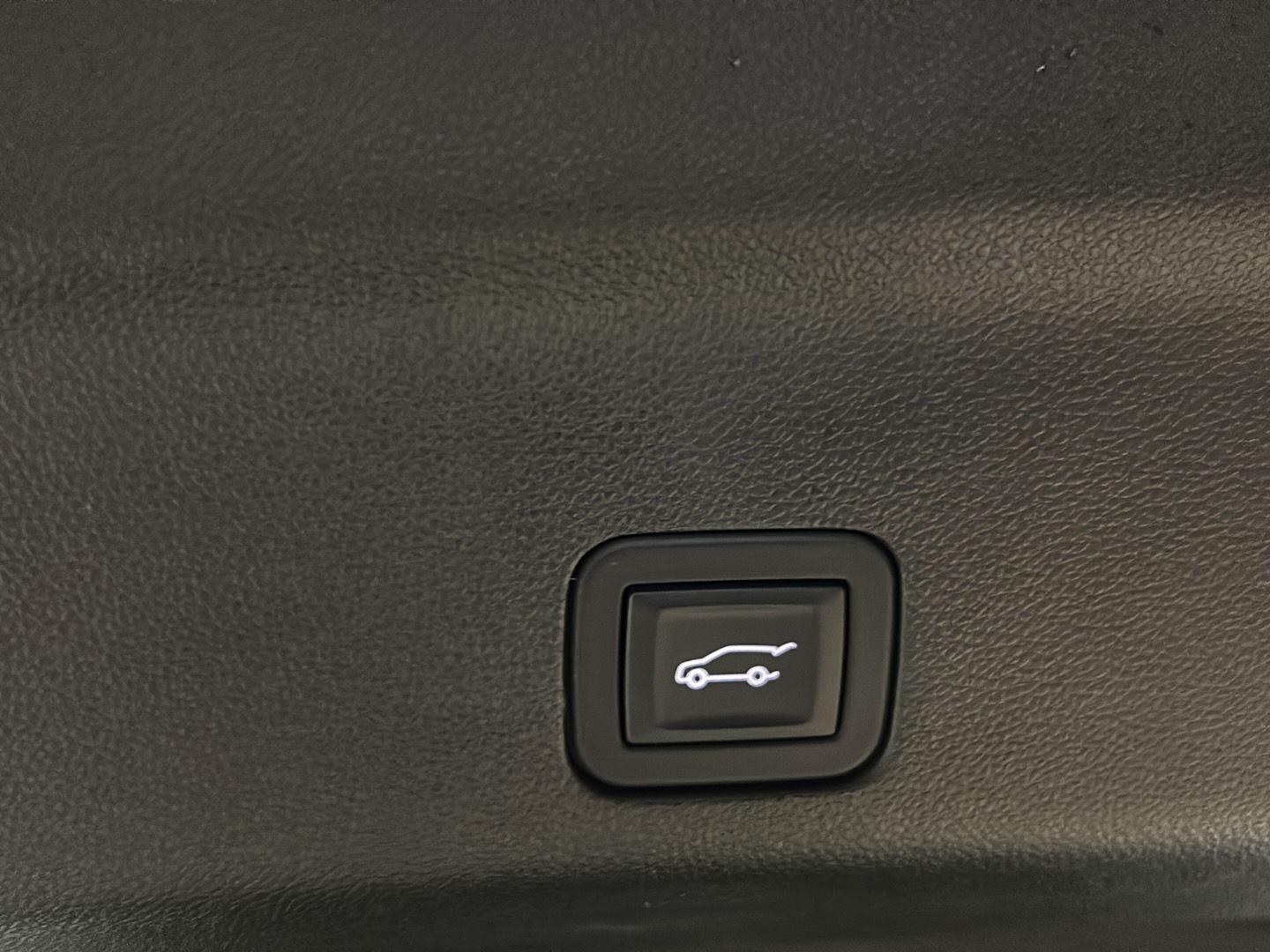 Used 2025 Dark Ash Metallic Chevrolet Z71 image 9