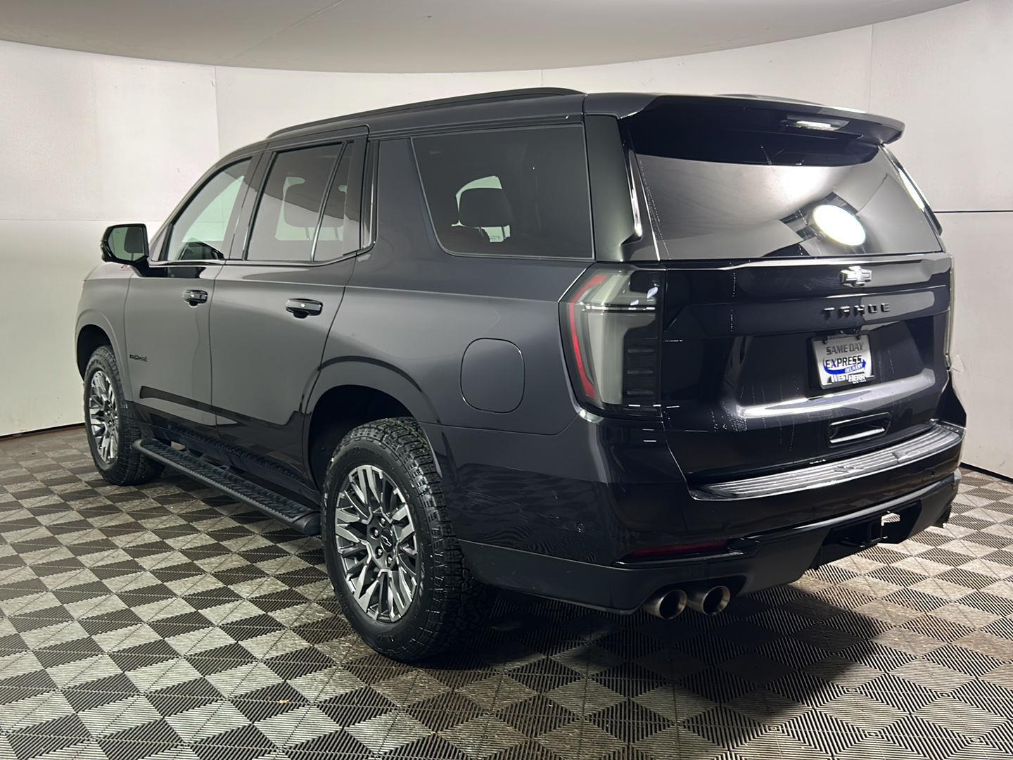 Used 2025 Dark Ash Metallic Chevrolet Z71 image 10