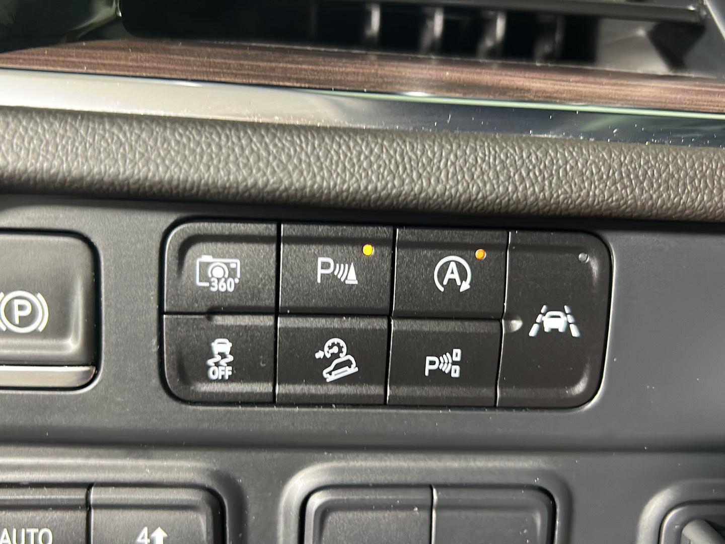 Used 2025 Dark Ash Metallic Chevrolet Z71 image 24