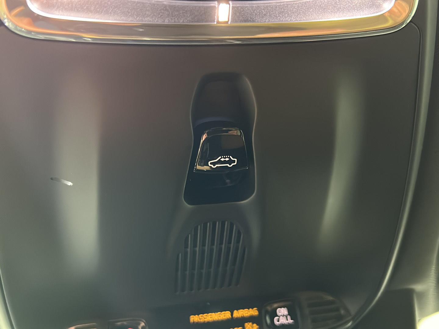 Used 2019 Denim Blue Metallic Volvo T5 image 28