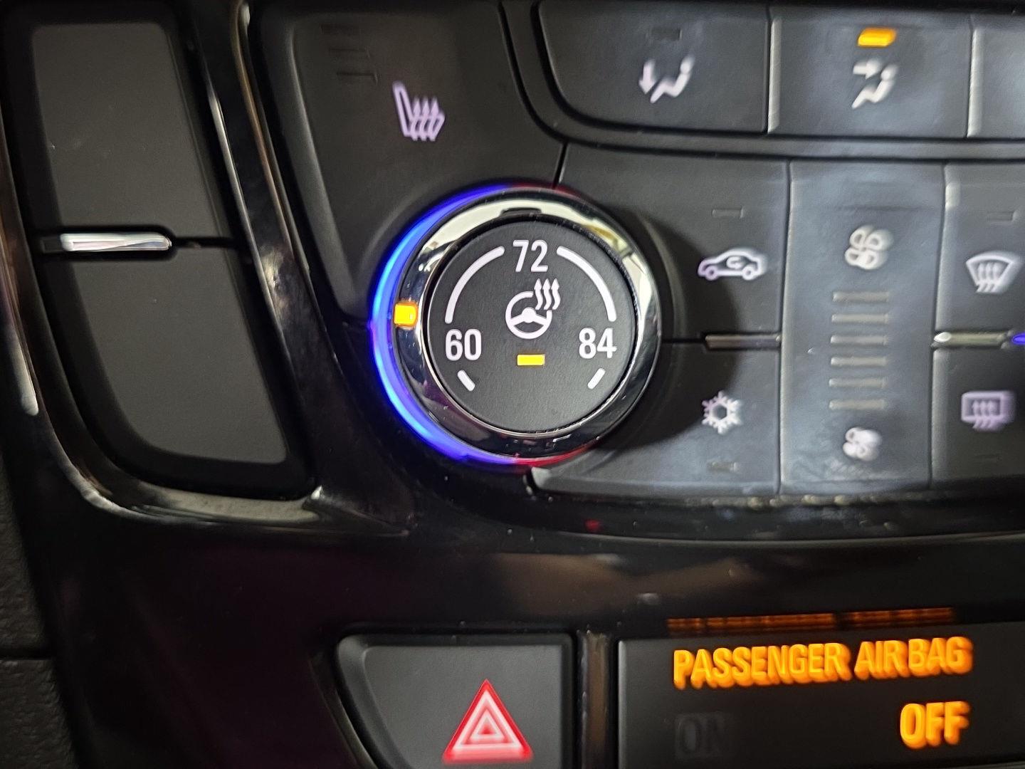 Used 2019 White Frost Tricoat Buick Essence image 18