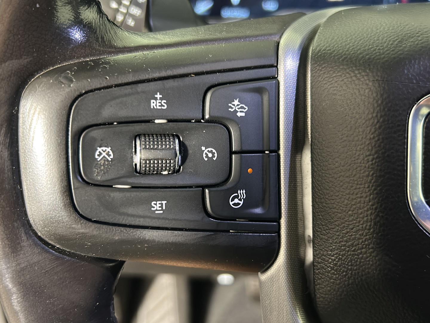 Used 2022 Summit White GMC SLT image 24