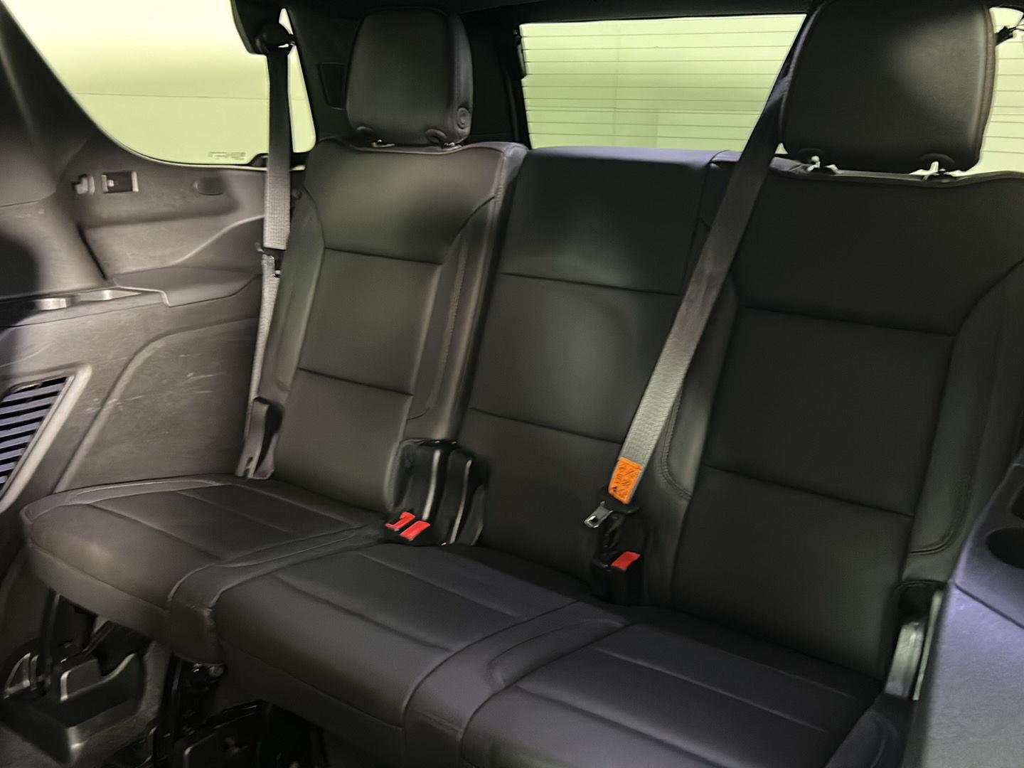 Used 2023 Dark Ash Metallic Chevrolet High Country image 17