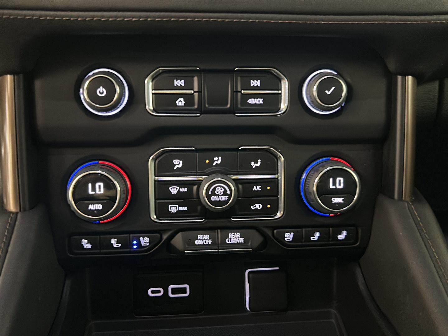 Used 2023 Dark Ash Metallic Chevrolet High Country image 22