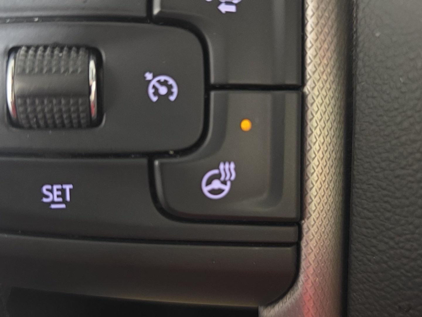 Used 2025 Onyx Black GMC Denali image 28