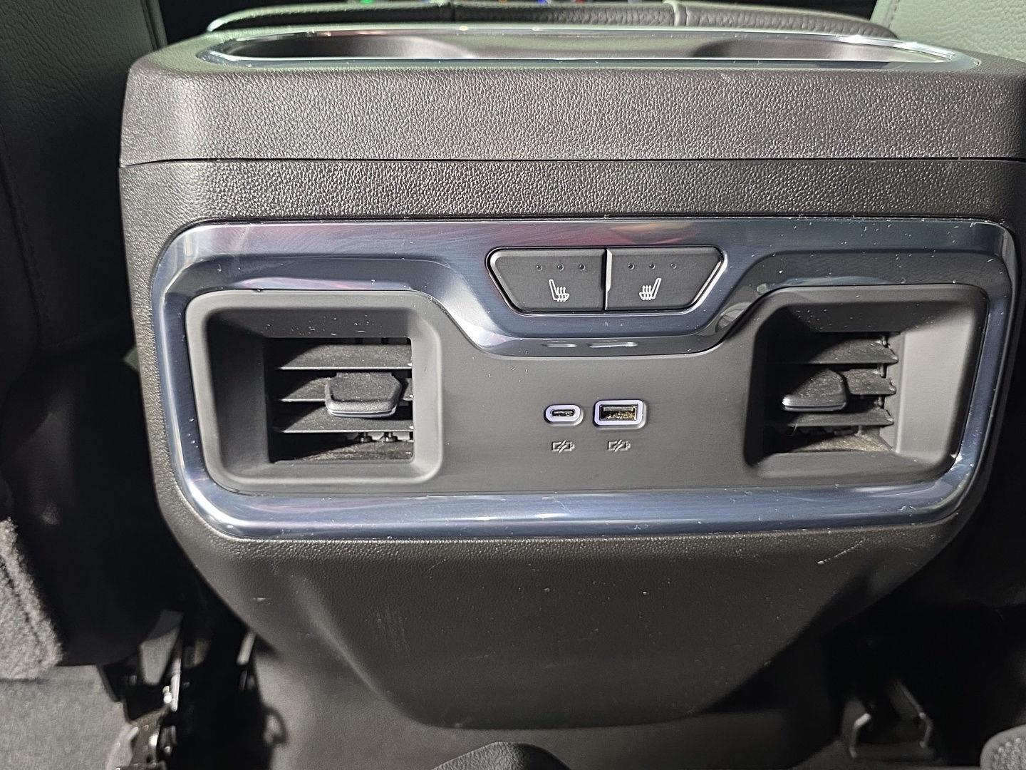 Used 2025 Onyx Black GMC Denali image 30