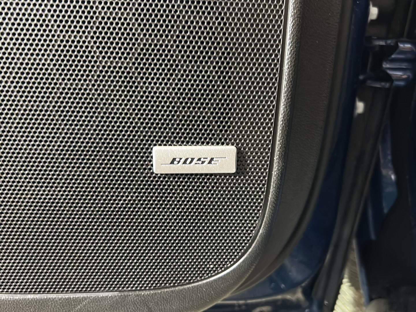 Used 2023 Emperor Blue Metallic Buick Premium image 23