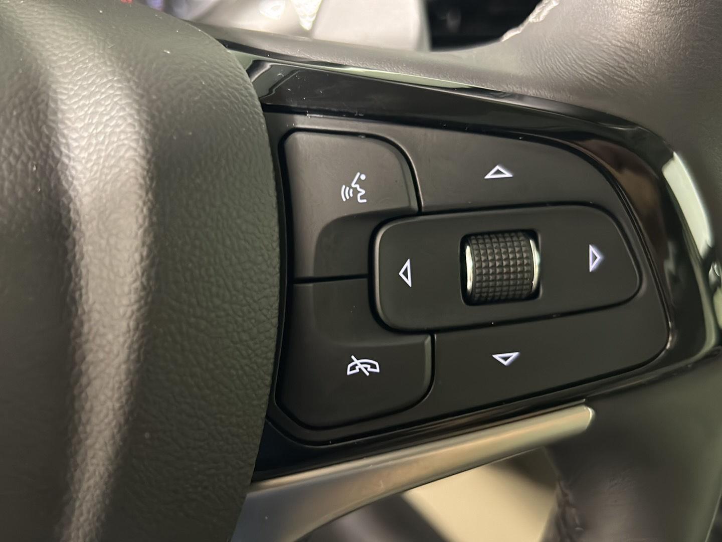 Used 2023 Emperor Blue Metallic Buick Premium image 28