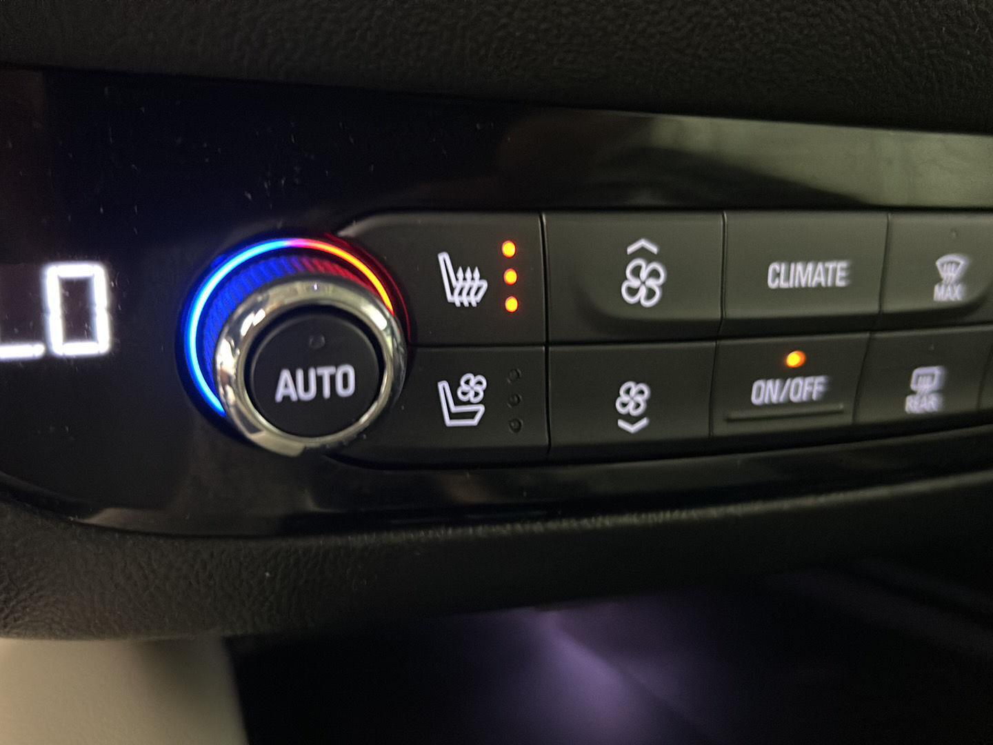 Used 2023 Emperor Blue Metallic Buick Premium image 31