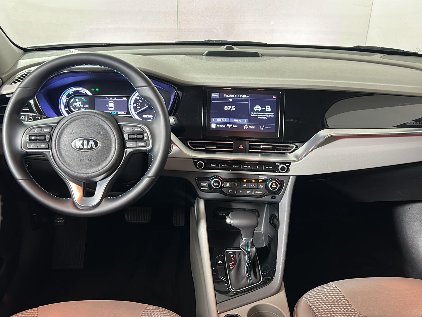 Used 2021 Snow White Pearl Kia LXS image 22