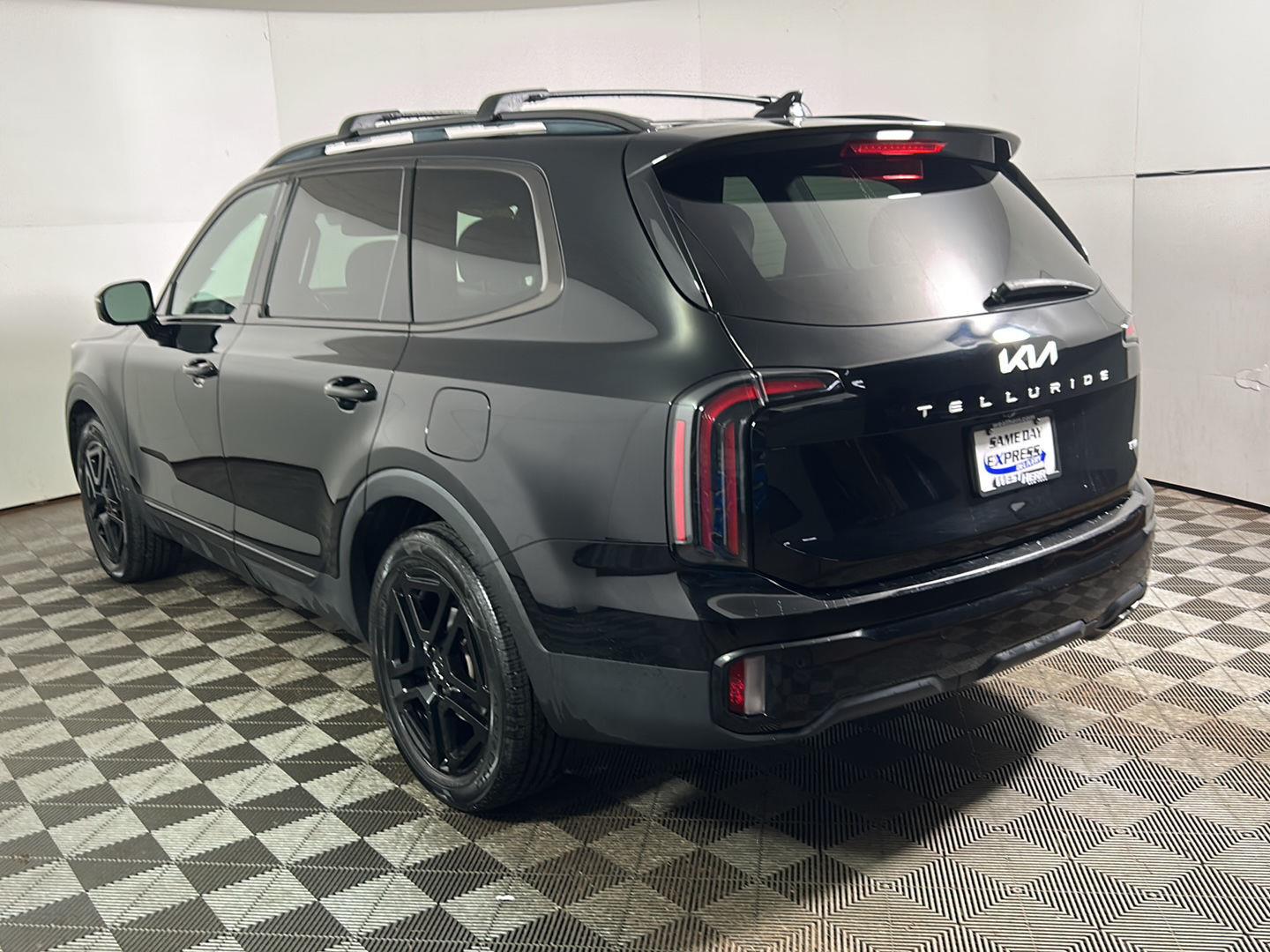 Used 2024 Ebony Black Kia SX X-Line image 11