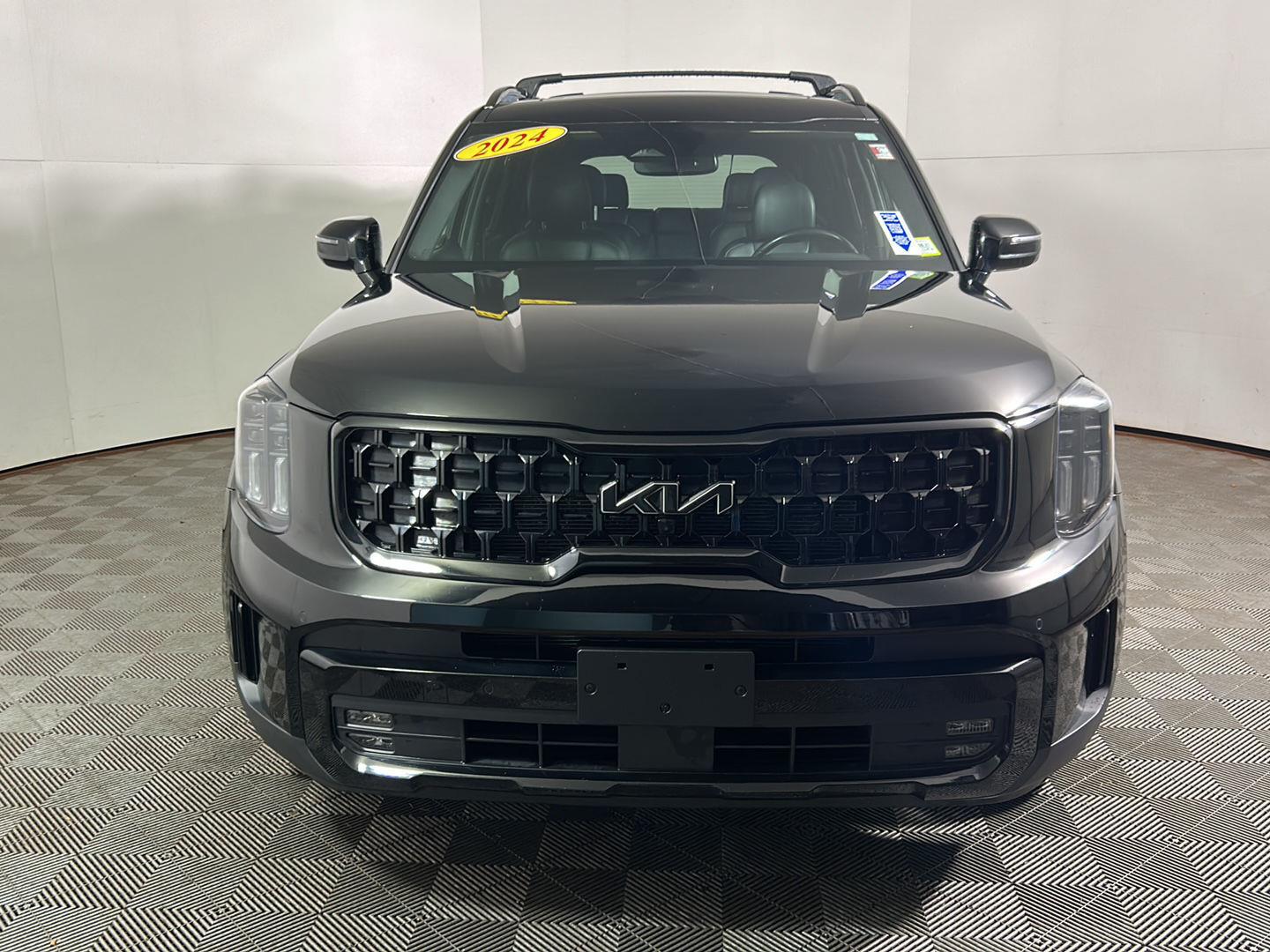 Used 2024 Ebony Black Kia SX X-Line image 13