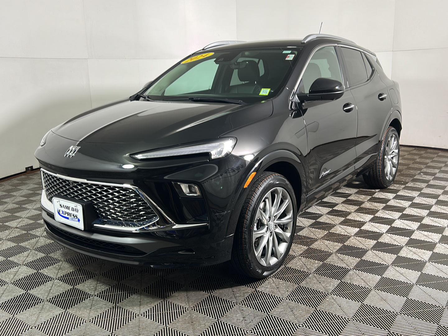 Used 2024 Ebony Twilight Metallic Buick Avenir image 11