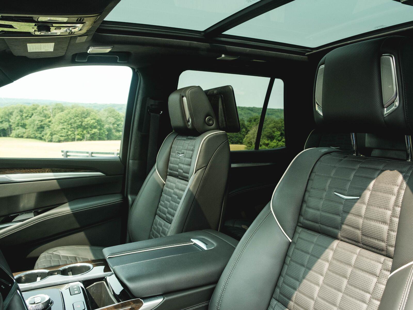 Certified Used 2025 Galactic Gray Cadillac Sport Platinum image 23