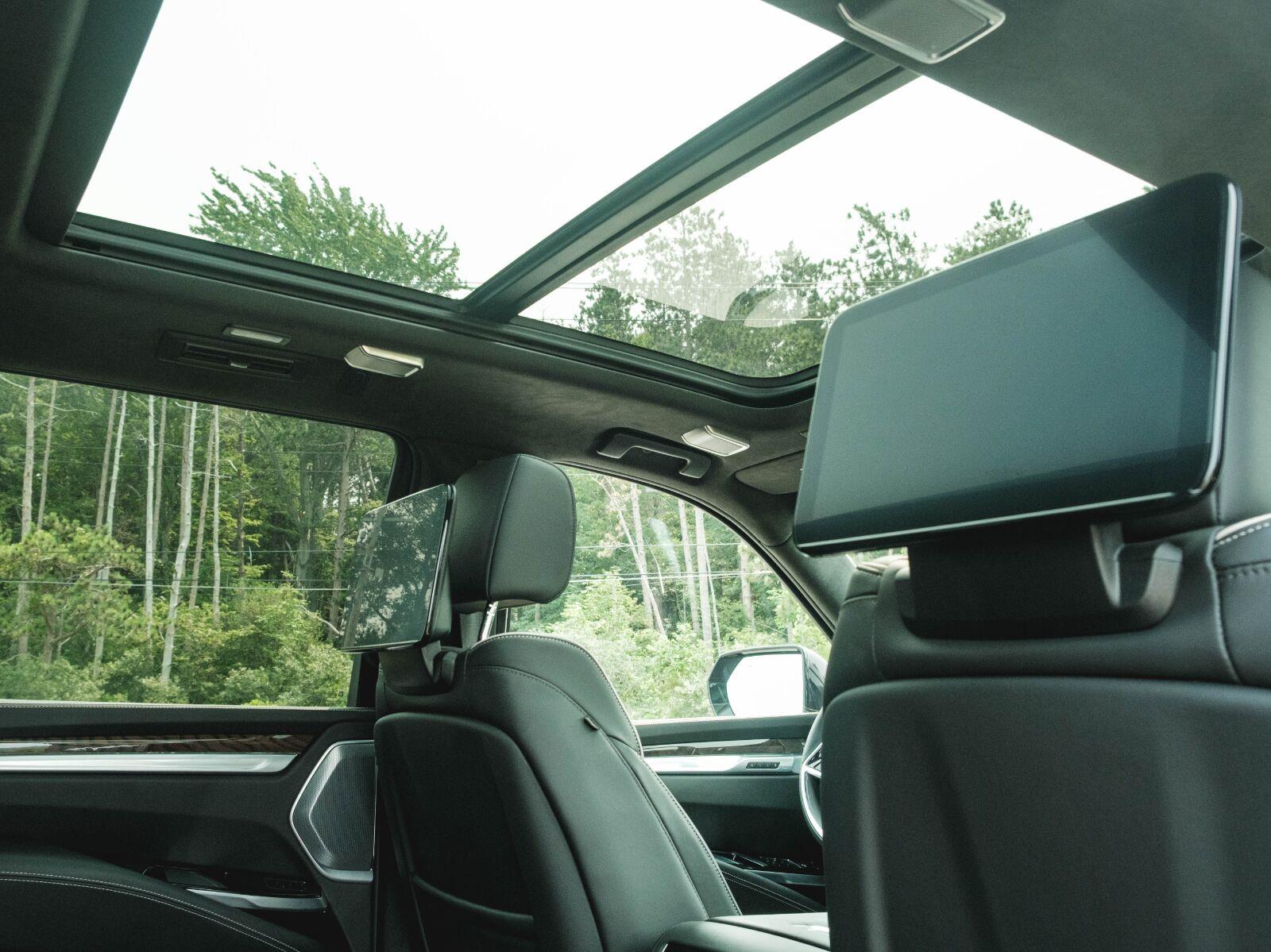 Certified Used 2025 Galactic Gray Cadillac Sport Platinum image 31