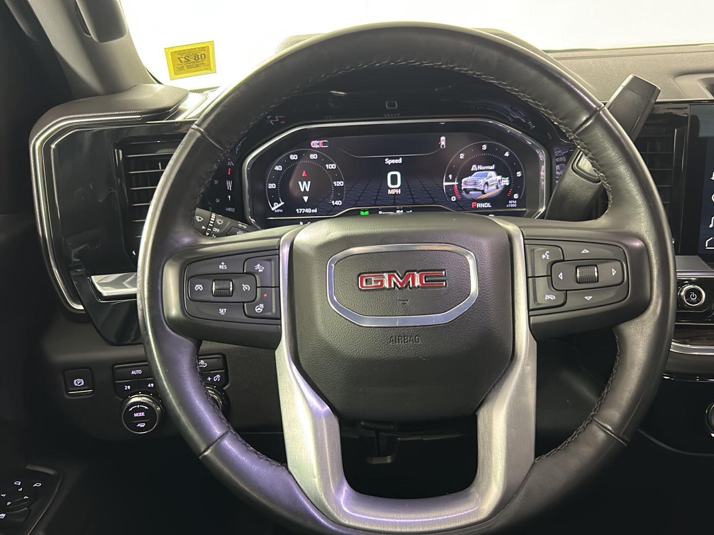 Used 2024 Summit White GMC Elevation image 25