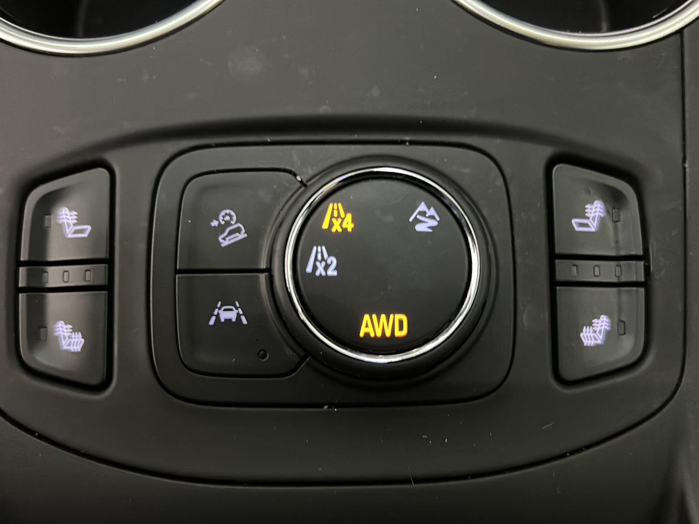 Used 2024 Downpour Metallic GMC SLE image 25