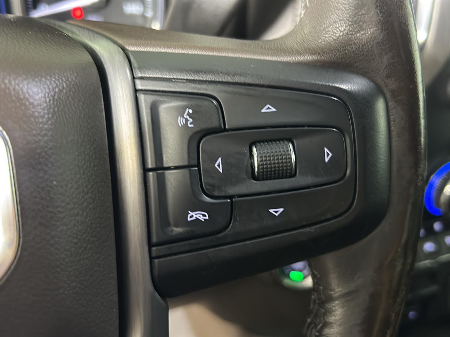 Used 2022 Onyx Black GMC Denali image 26