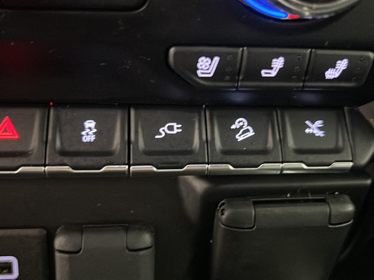 Used 2022 Onyx Black GMC Denali image 32