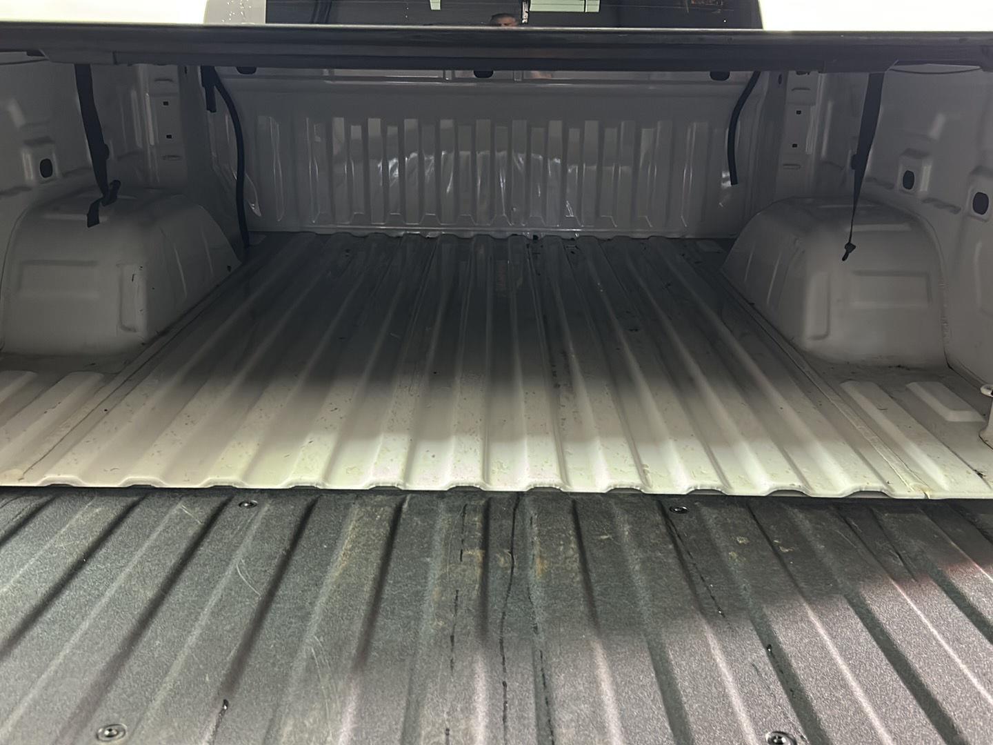 Used 2025 Summit White GMC Elevation image 8