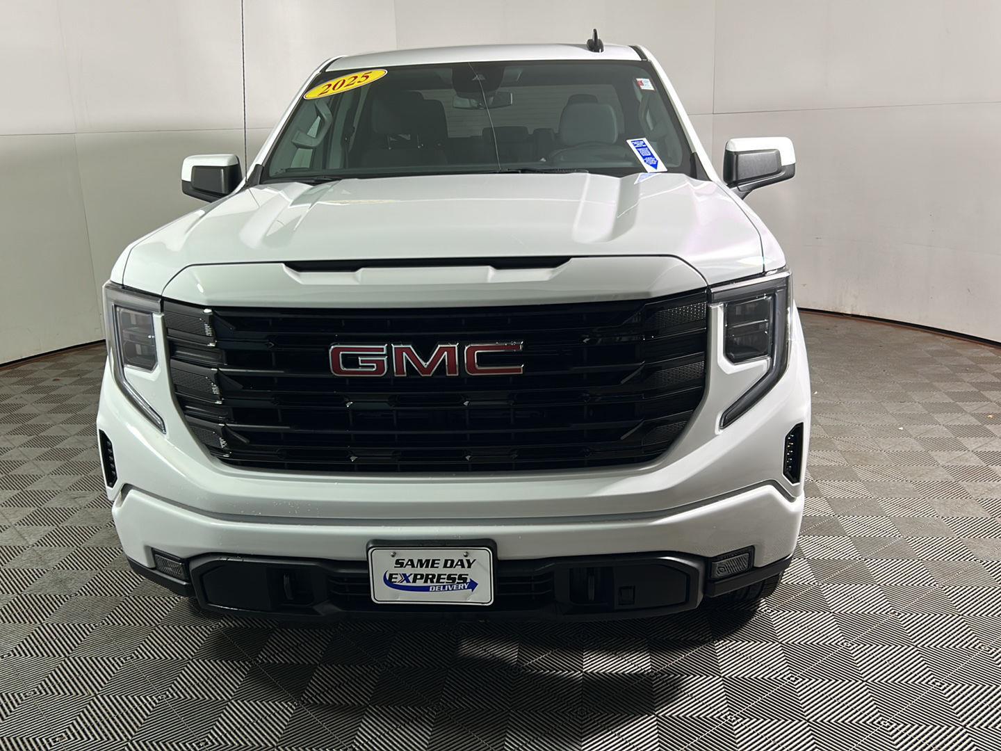 Used 2025 Summit White GMC Elevation image 11
