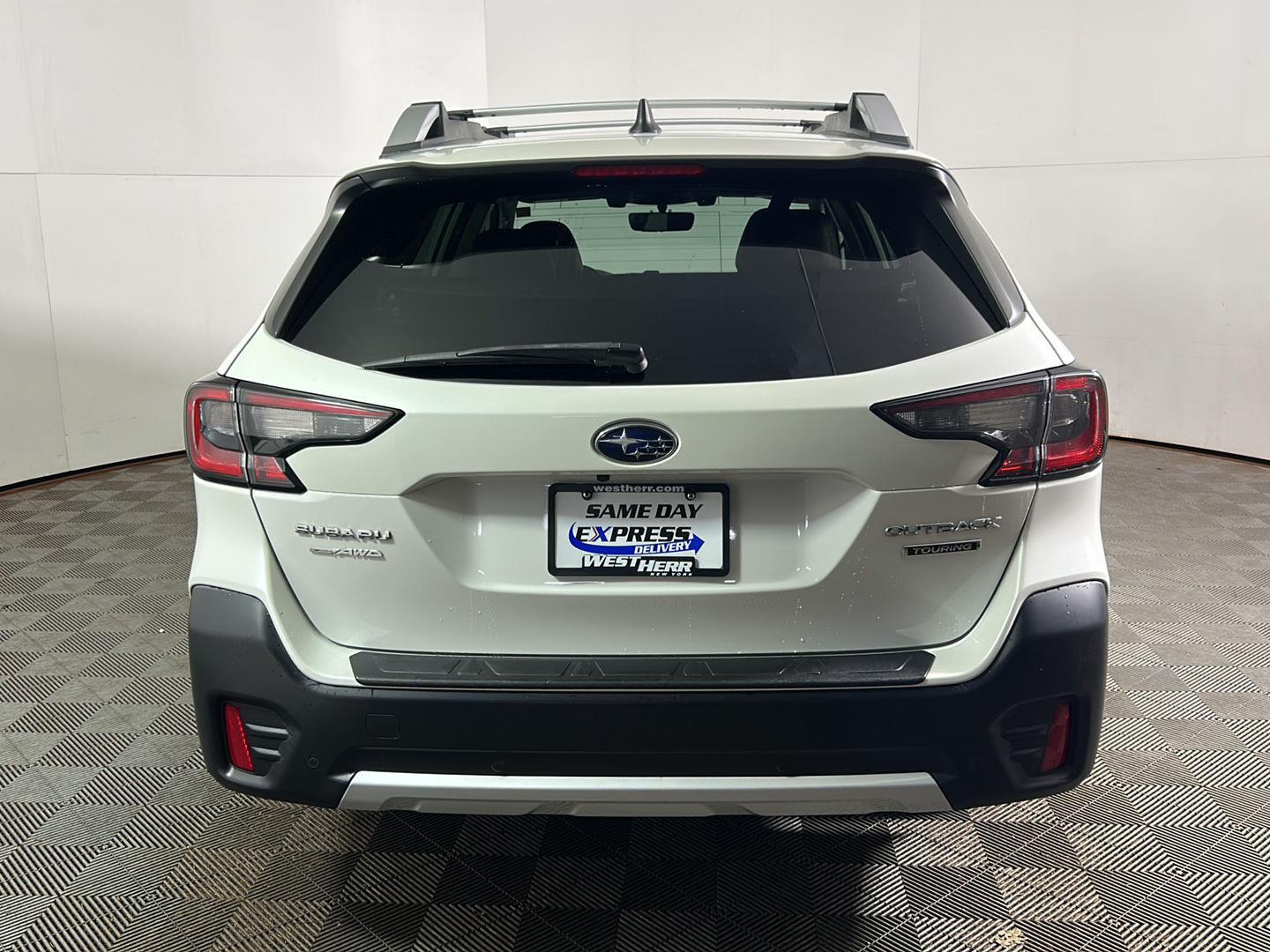 Used 2022 Crystal White Pearl Subaru Touring image 8