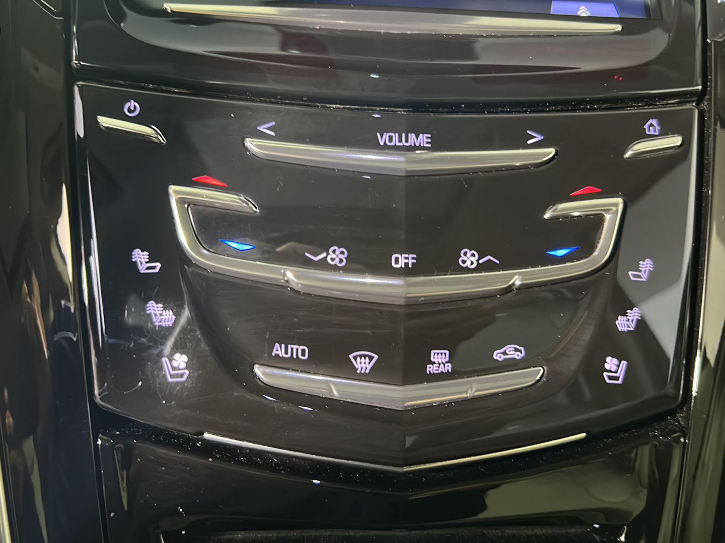 Used 2020 Shadow Metallic Cadillac Premium Luxury image 25