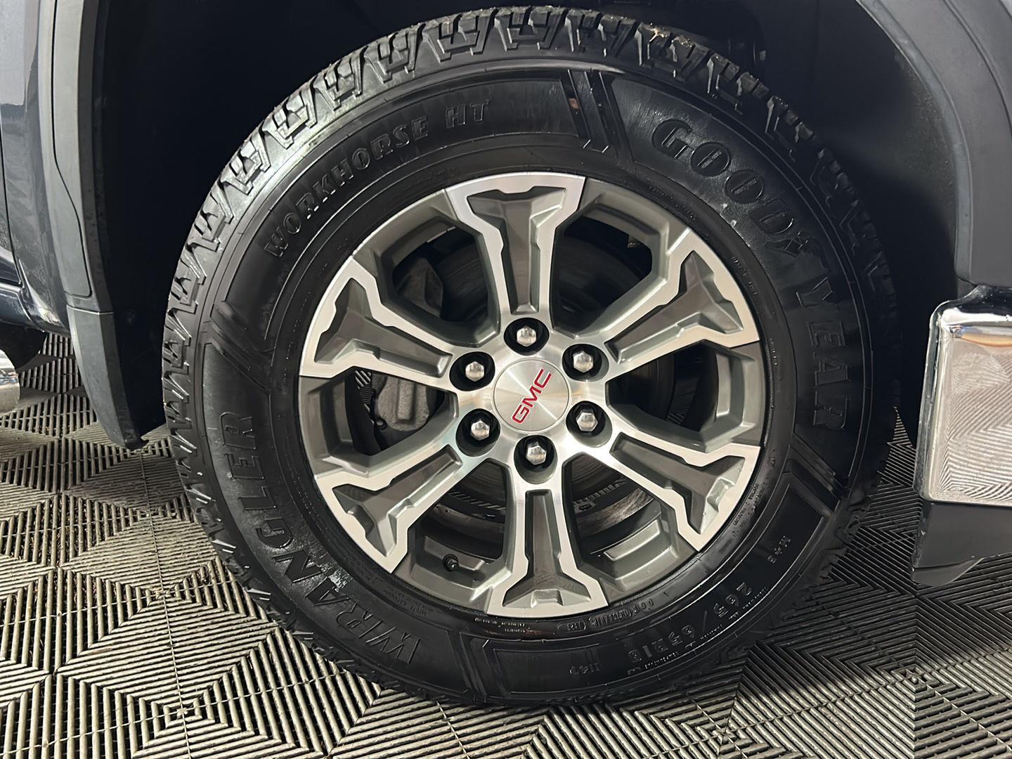 Used 2019 Dark Sky Metallic GMC SLE image 2