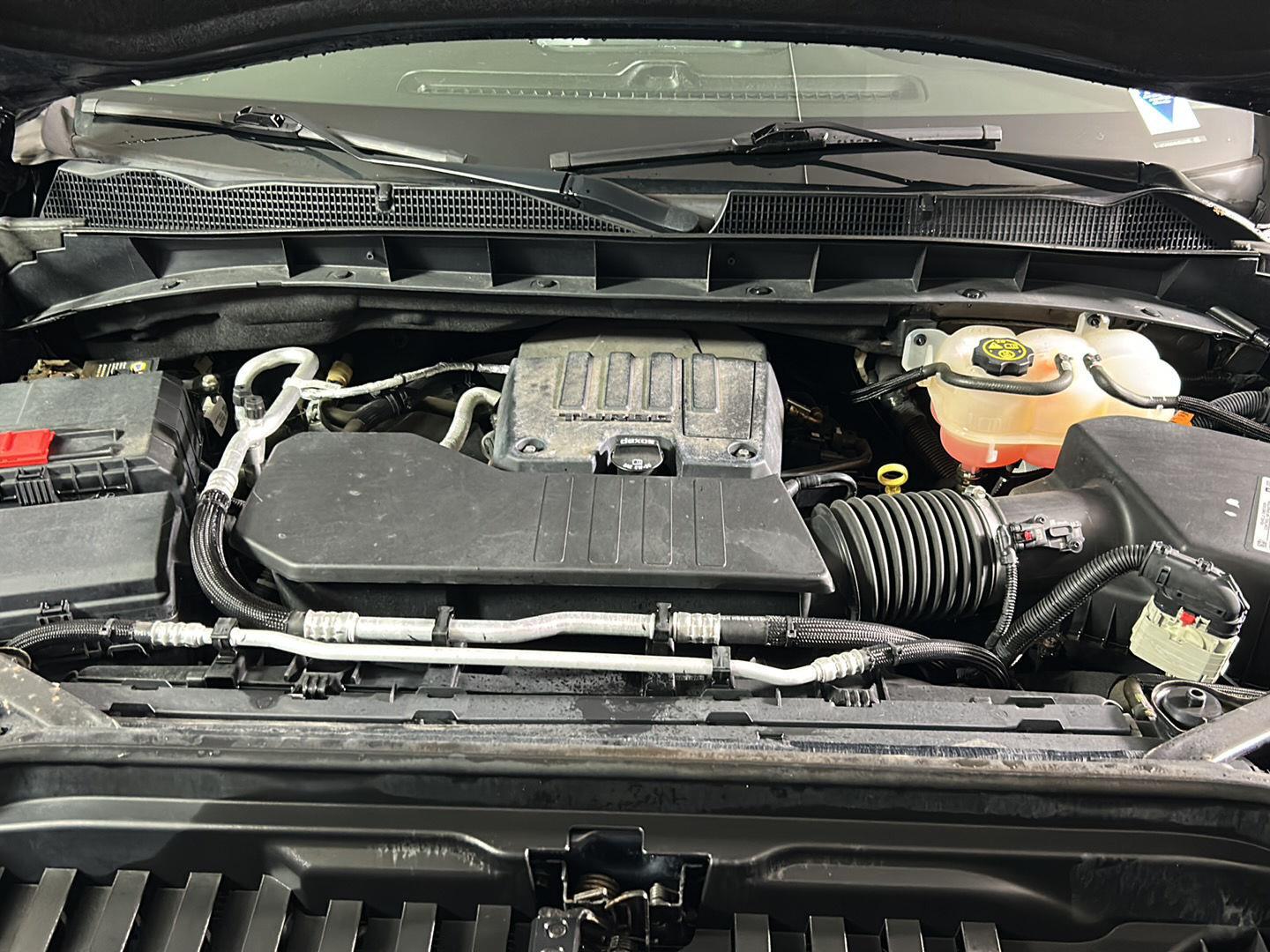 Used 2019 Dark Sky Metallic GMC SLE image 12