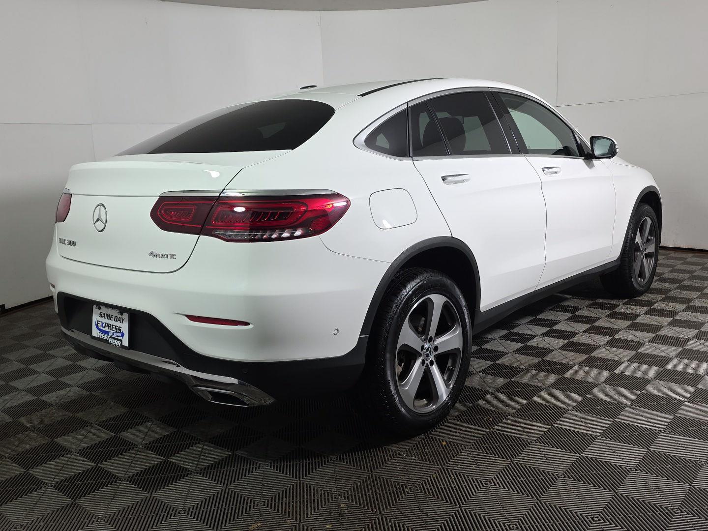 Used 2022 Polar White Mercedes-Benz GLC 300 image 10