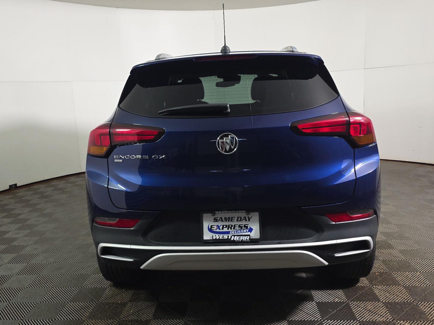 Used 2023 Sapphire Metallic Buick Select image 10
