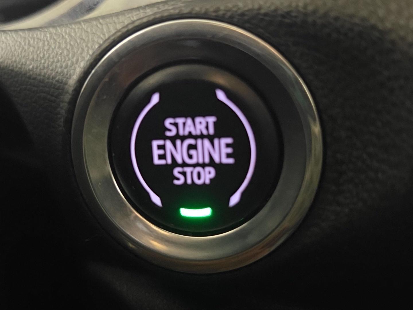 Used 2023 Sapphire Metallic Buick Select image 17